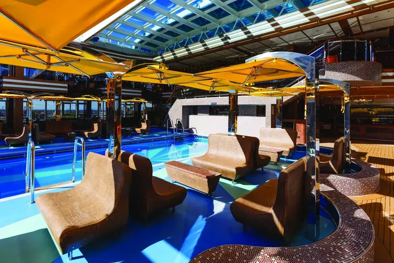 Pools & Sun Decks