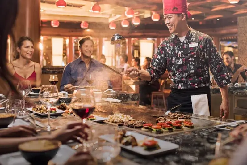 Restaurants & Bars