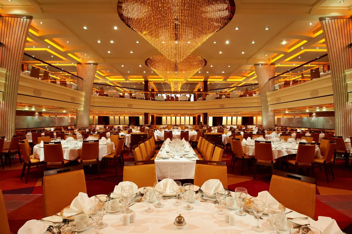 CARNIVAL Carnival Breeze - image 1