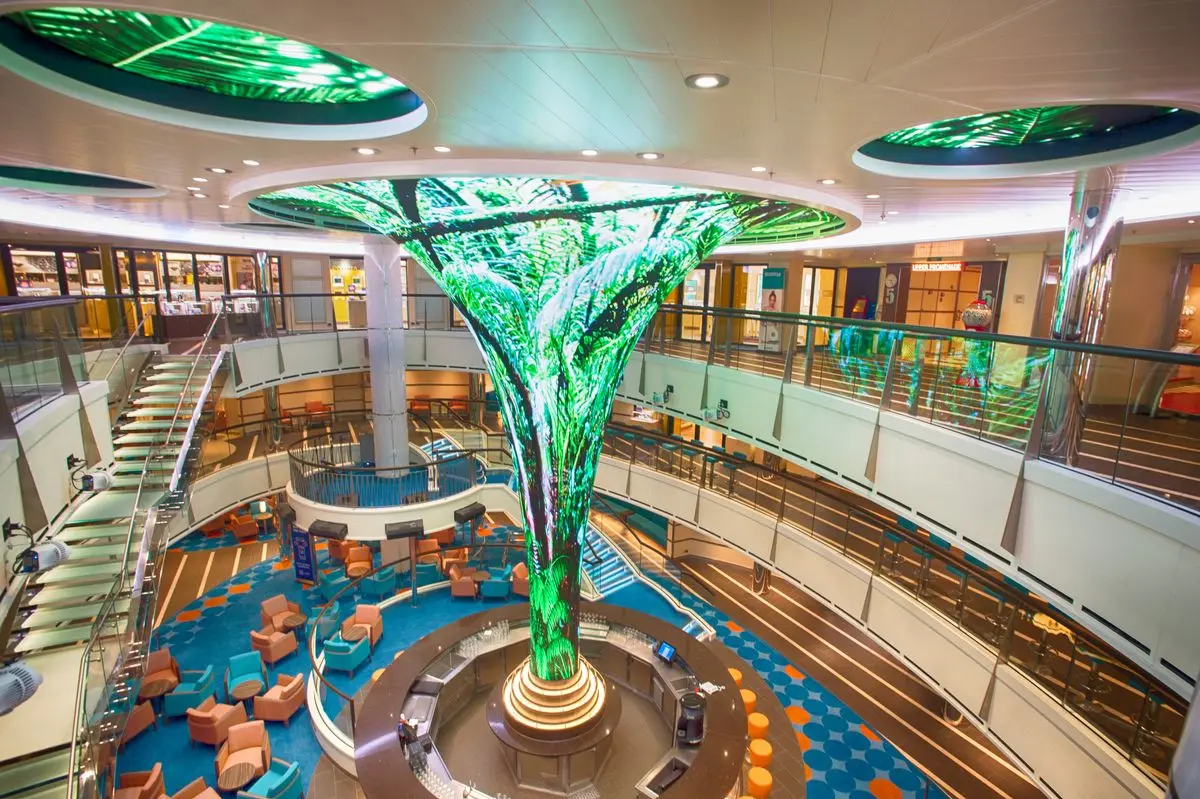 CARNIVAL Carnival Vista - image 2