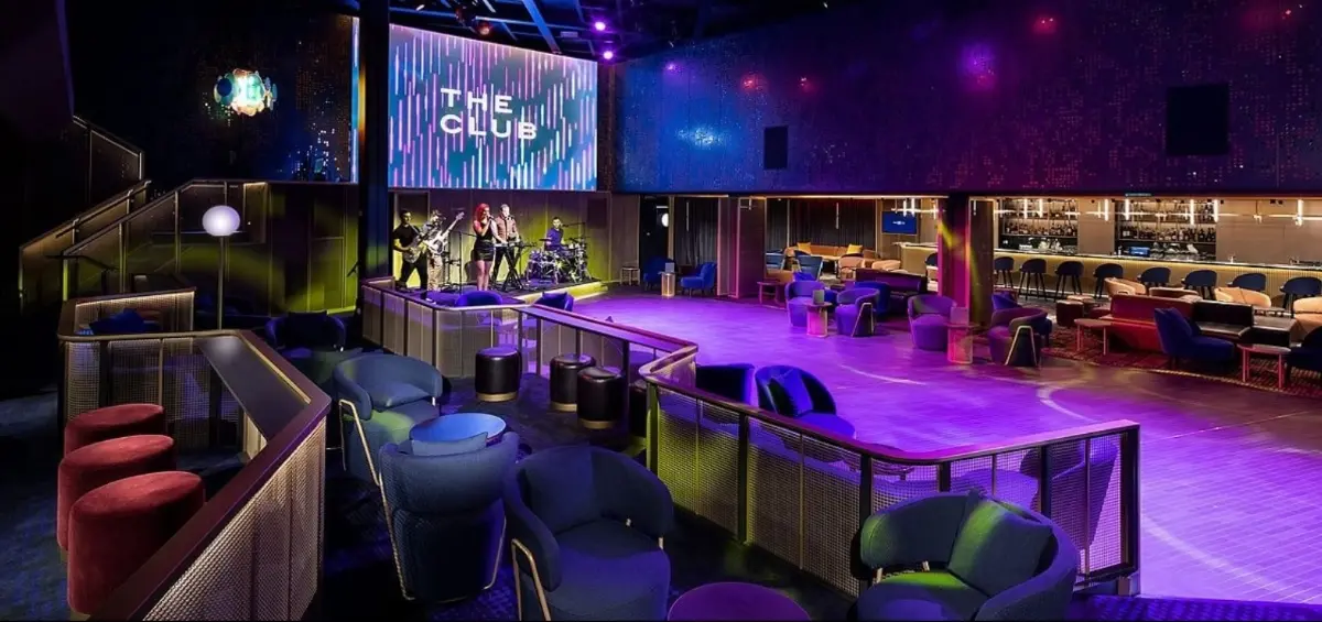 CELEBRITY Celebrity Apex - image 4