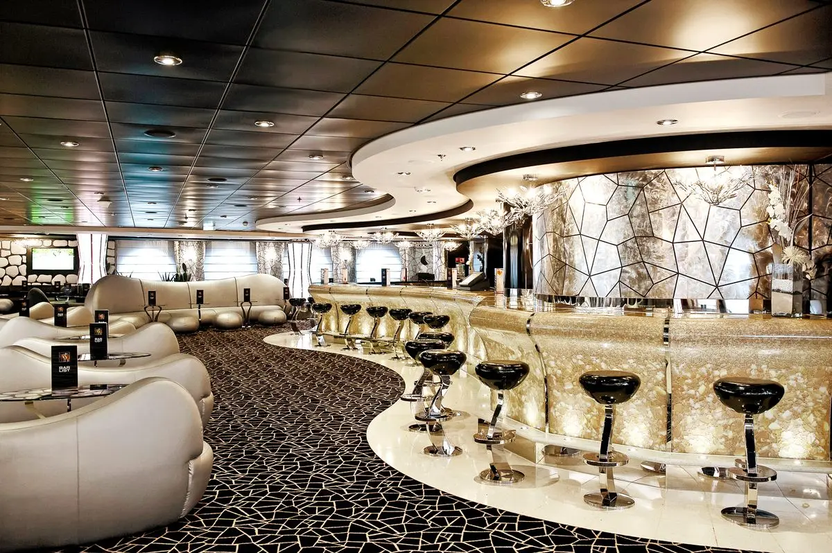 MSC MSC Divina - image 1