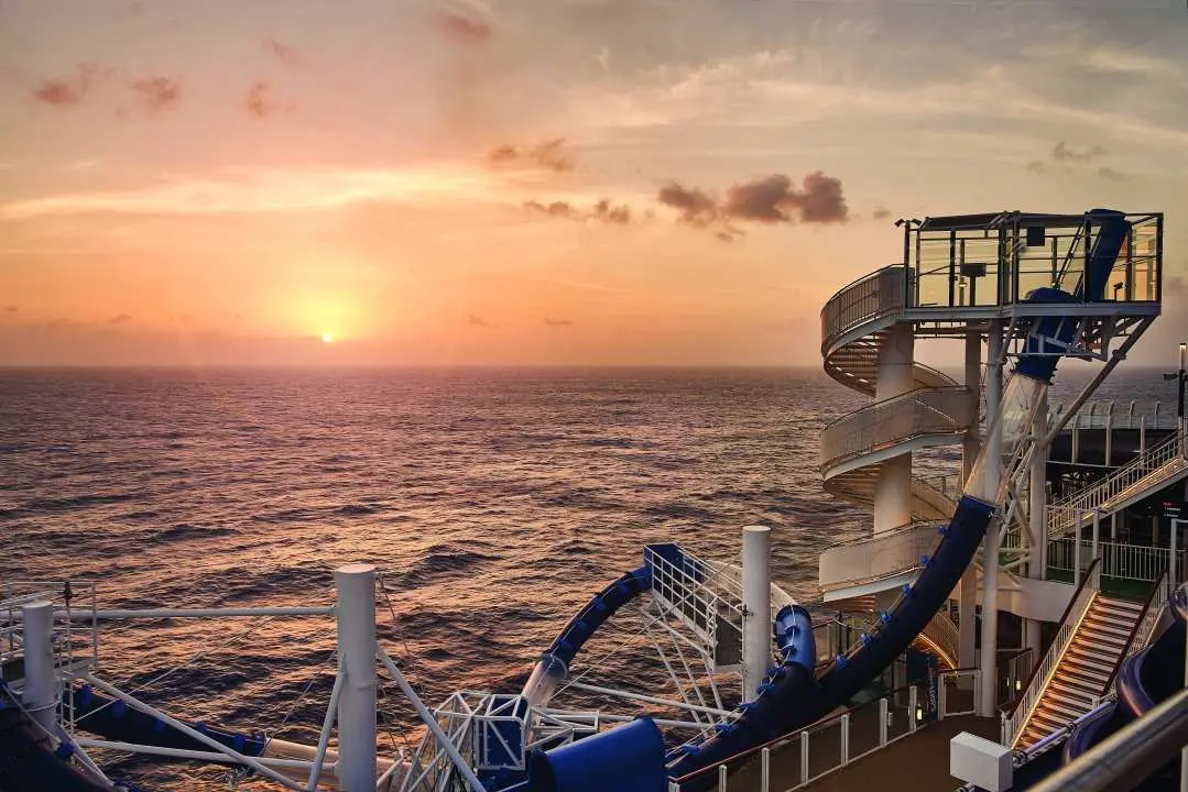 NORWEGIAN Norwegian Bliss - image 7
