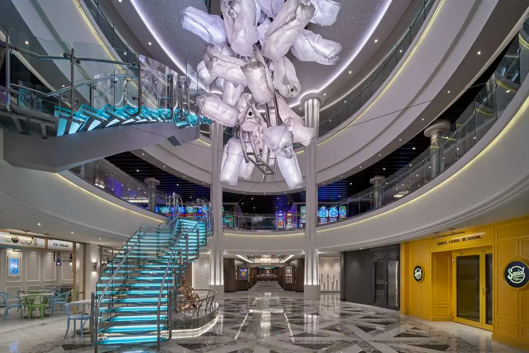 NORWEGIAN Norwegian Encore - image 1