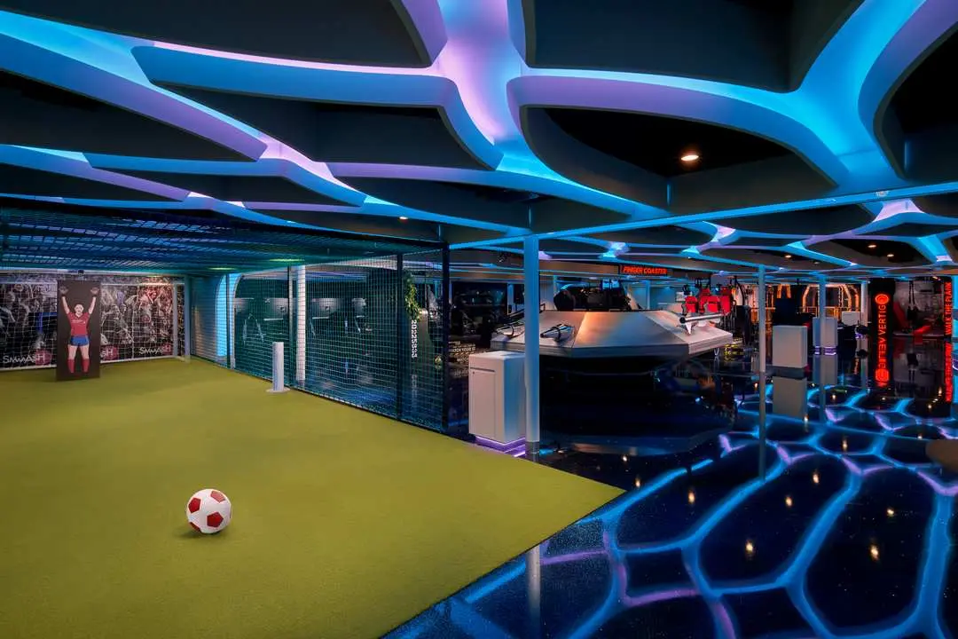 NORWEGIAN Norwegian Encore - image 12