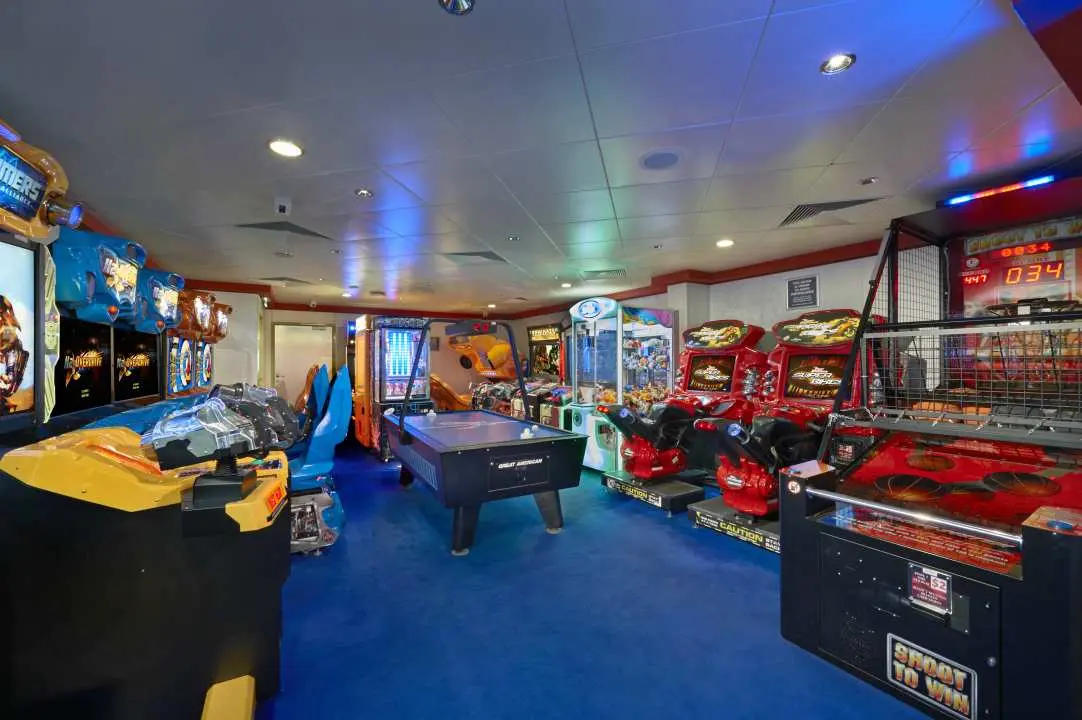 NORWEGIAN Norwegian Gem - image 12