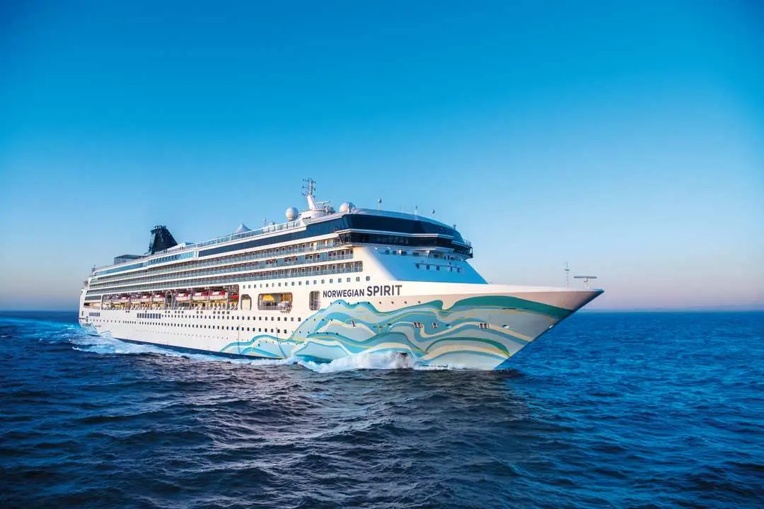 NORWEGIAN Norwegian Spirit - image 4
