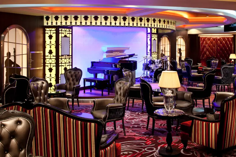 ROYAL Allure of the Seas - image 4