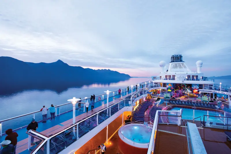 ROYAL Ovation of the Seas - image 12
