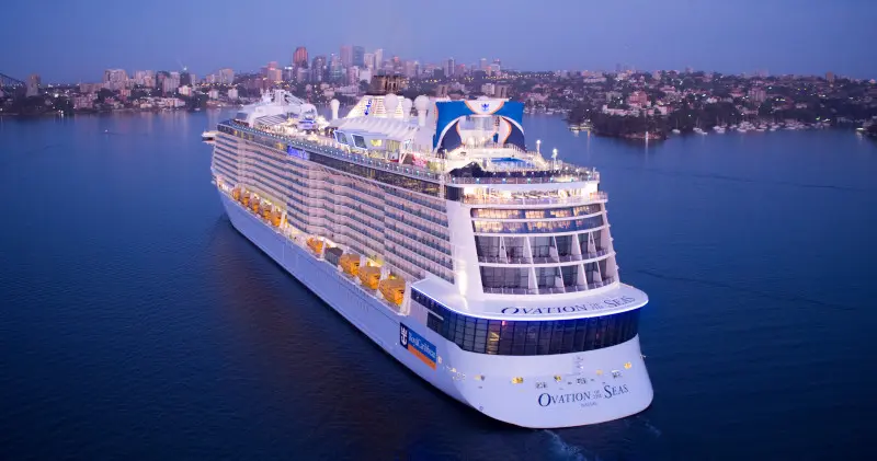 ROYAL Ovation of the Seas - image 13