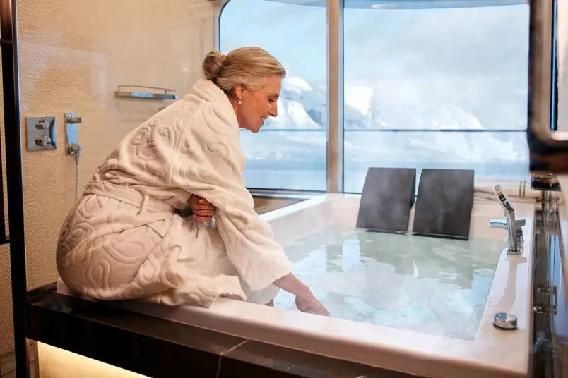 SILVERSEA Silver Endeavour - image 3