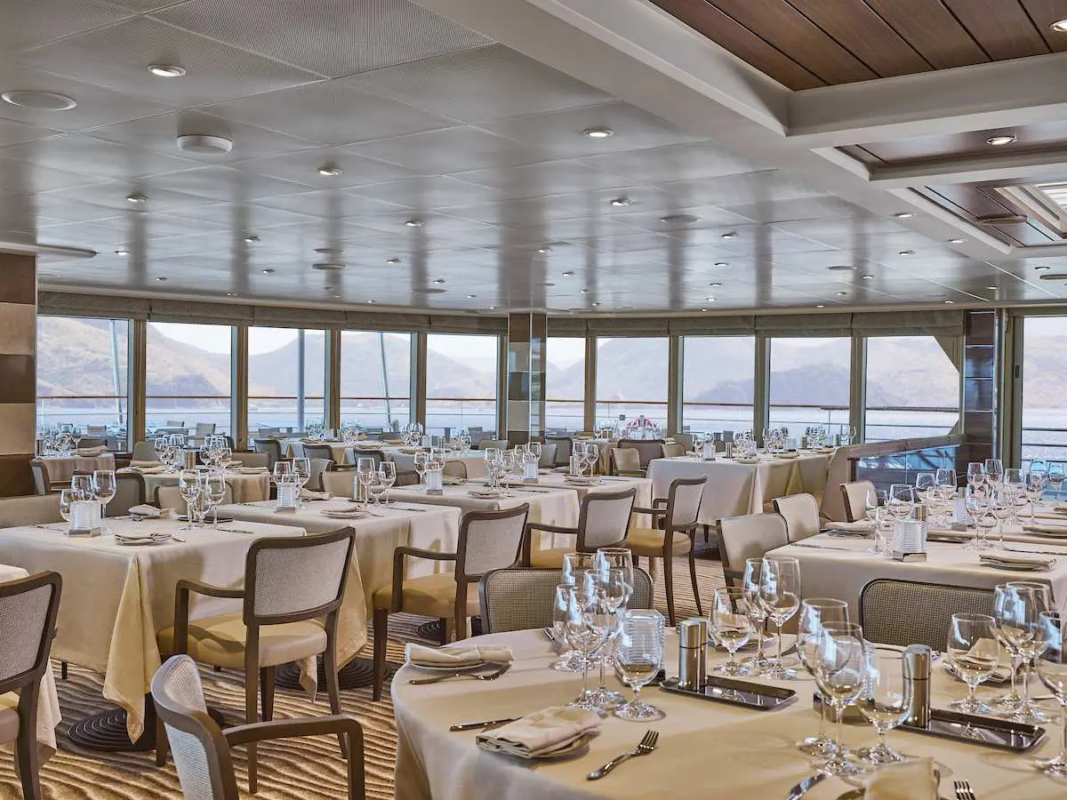 SILVERSEA Silver Moon - image 8