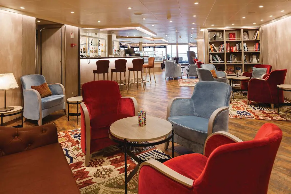 SILVERSEA Silver Spirit - image 2